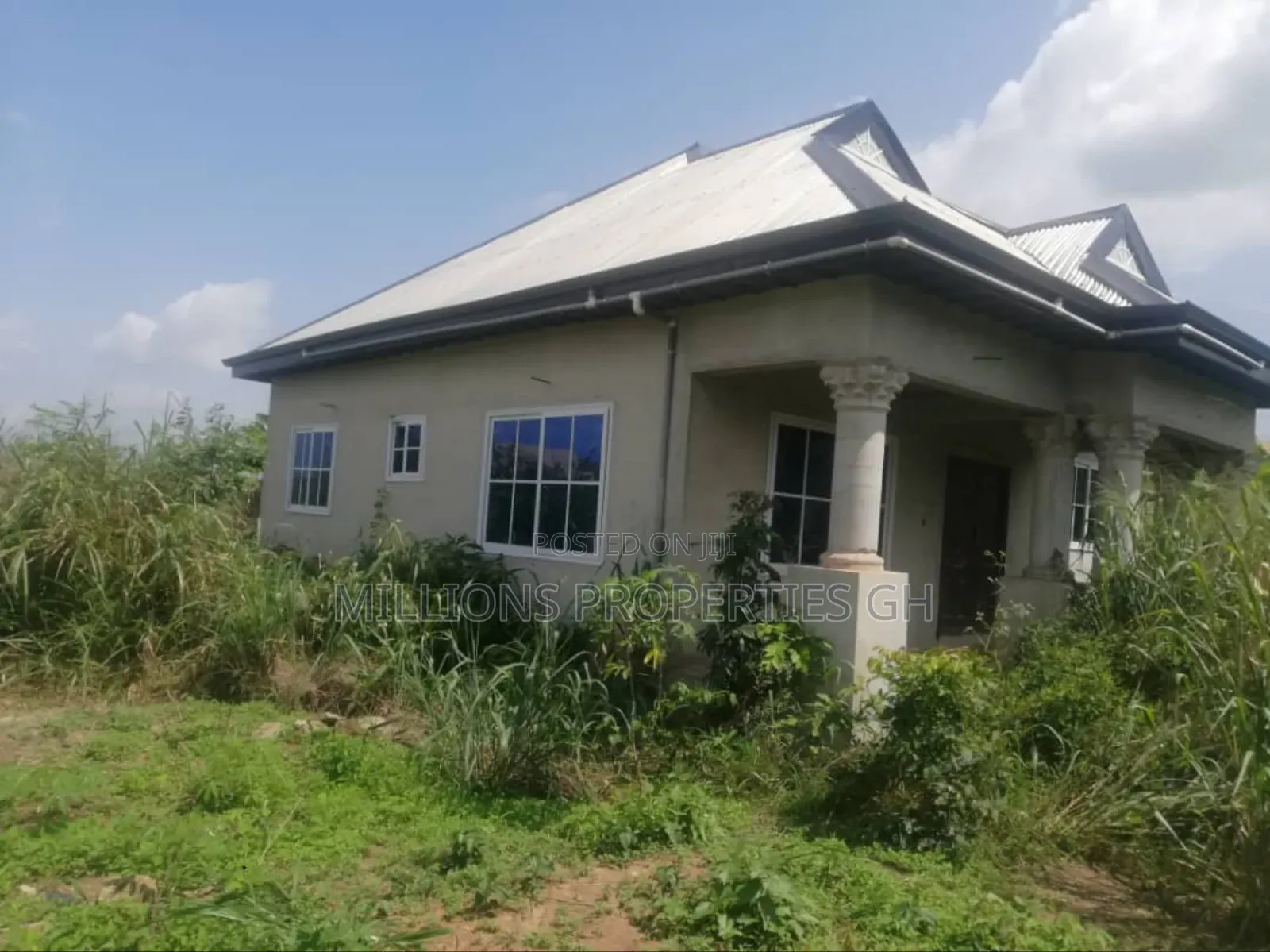 3bdrm House in Millions Properties, Kumasi Metropolitan for sale