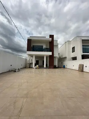 4bdrm House in Adenta for sale