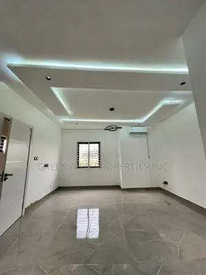 4bdrm House in Adenta for sale