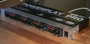 Behringer Powerplay Ha4600 4 Channels Headphone Amplifier