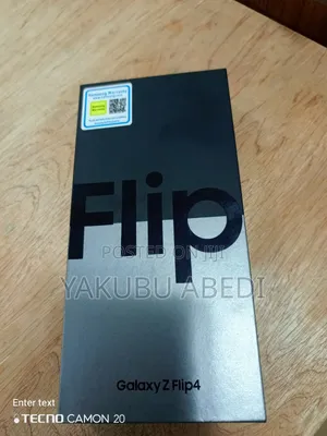 New Samsung Galaxy Z Flip4 256 GB Purple