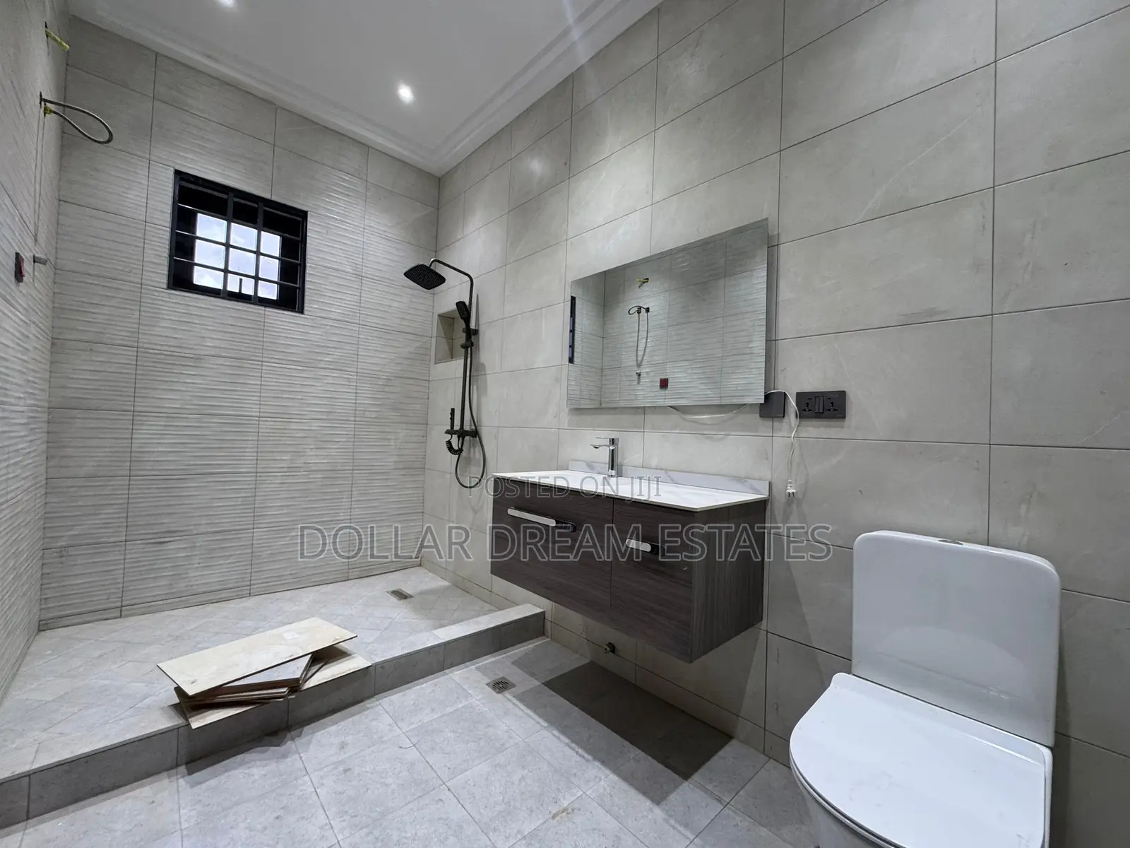 3bdrm House in Ashomang Estate for sale