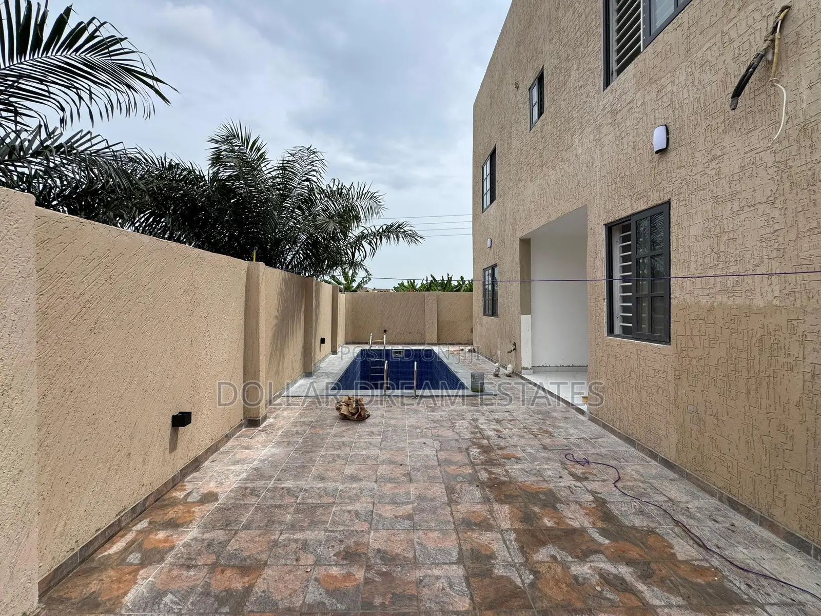 4bdrm House in Ashomang Estate for sale