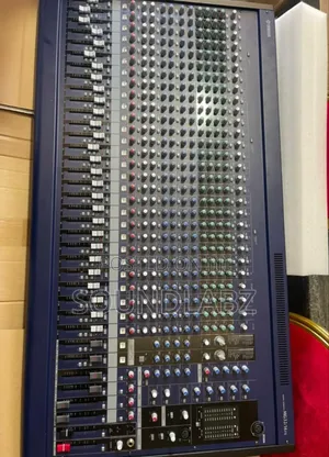 Yamaha Mg32 32-channel Raw Mixer