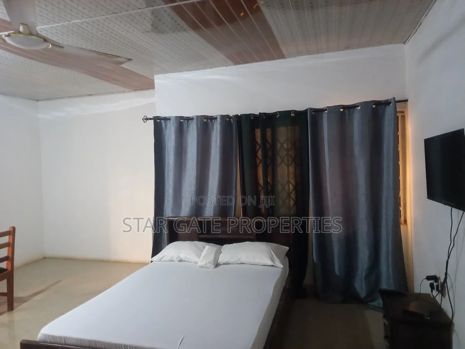 Guest House for Sale at Kodie ( Operational)