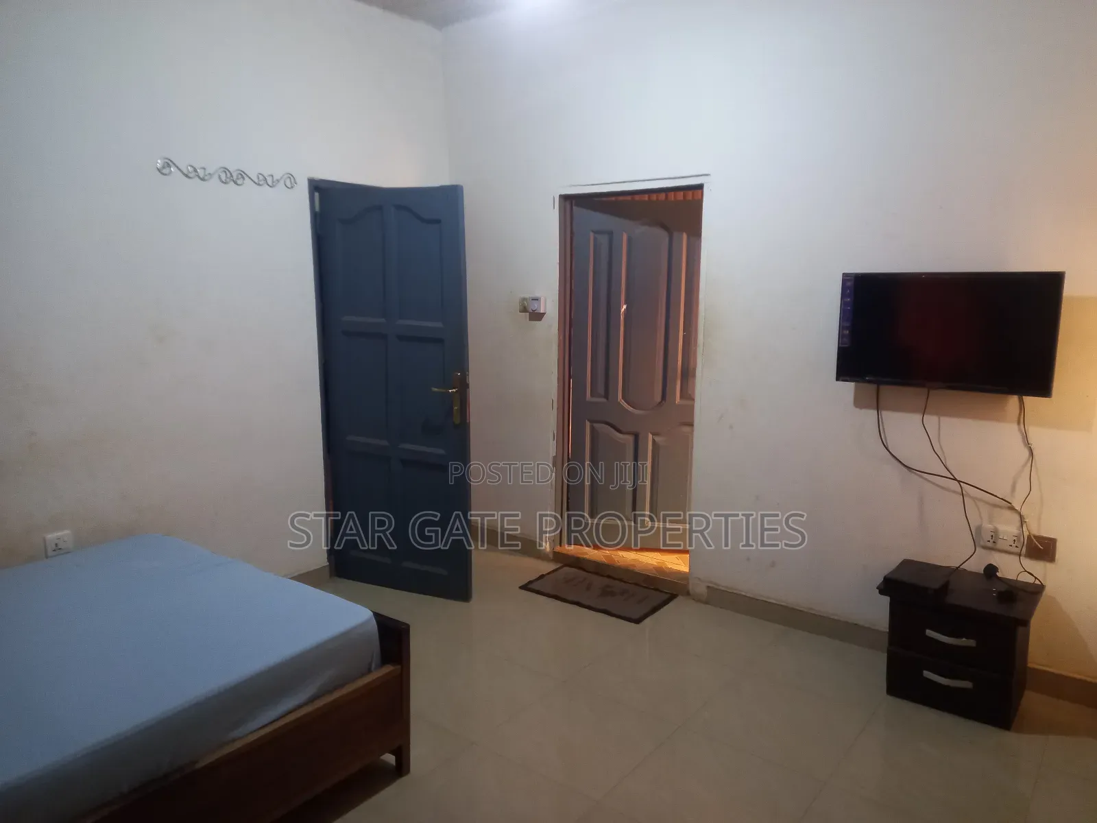 Guest House for Sale at Kodie ( Operational)