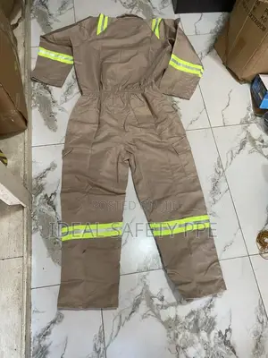 Fire-resistant Reflective Coverall