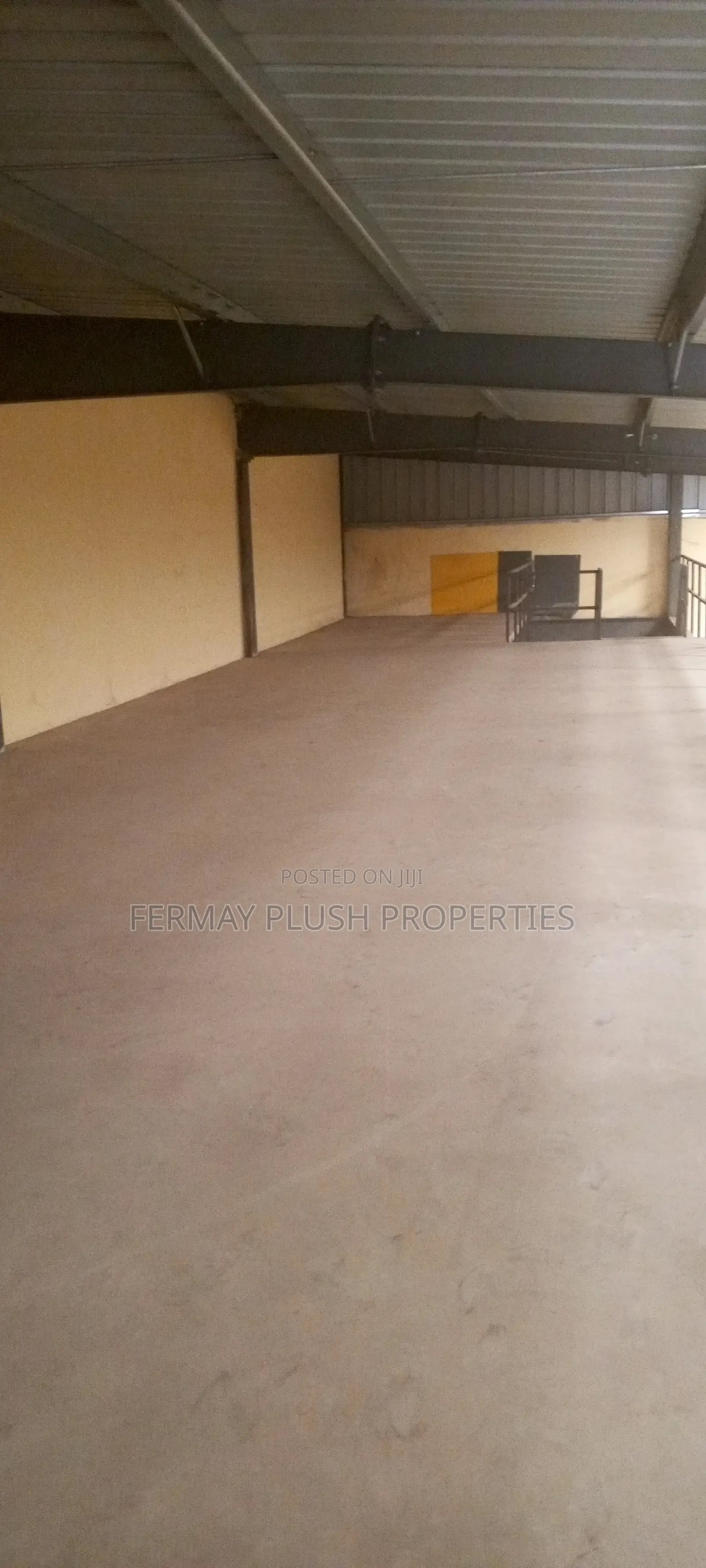 10000 Square Meters Warehouse for Rent in Tema