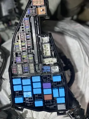 Toyota Highlander 2020 Engine Fusebox