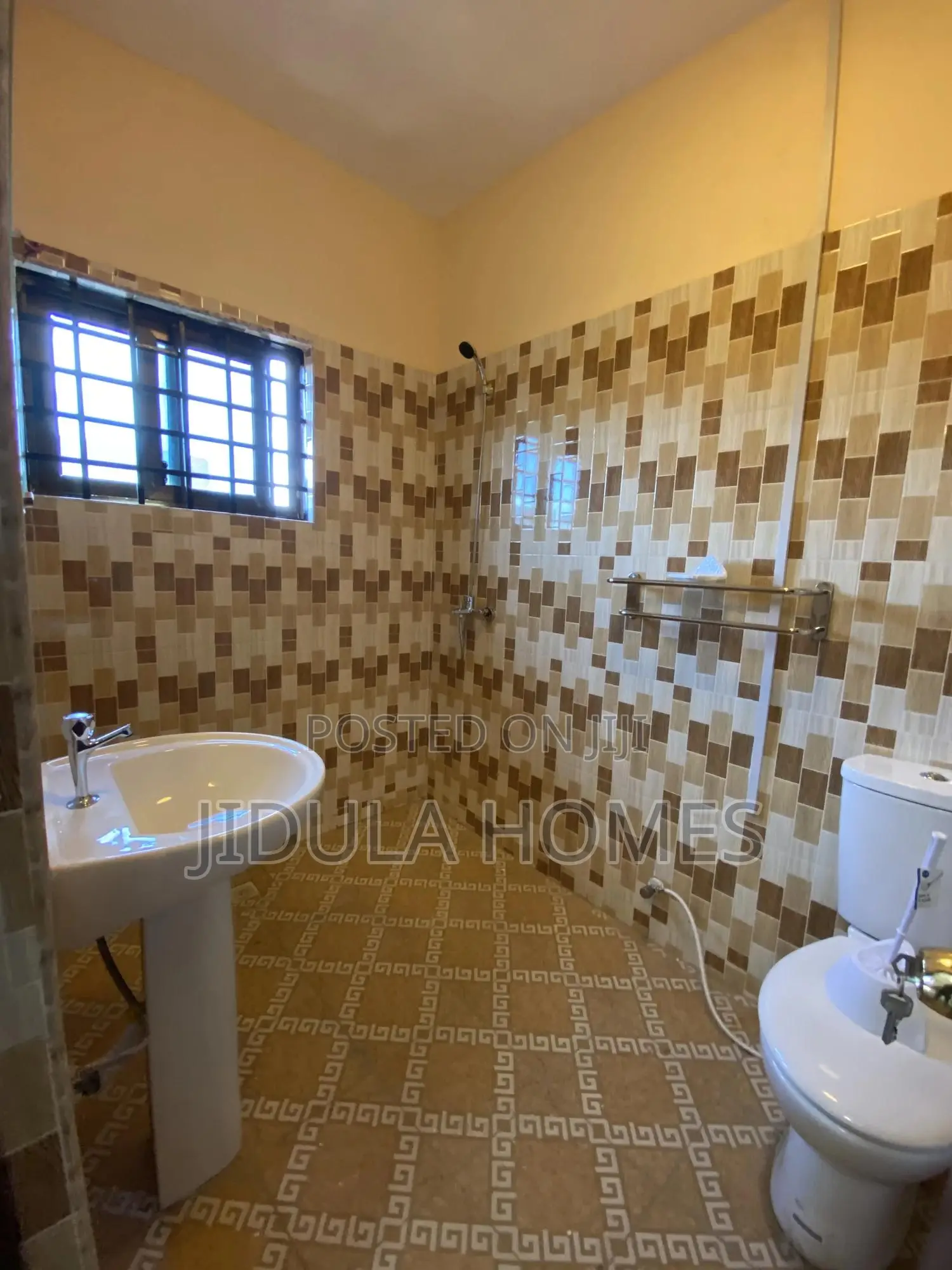 2bdrm Apartment in Lakeside Estate for rent