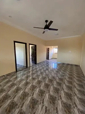 3bdrm Apartment in Lakeside Estate for rent