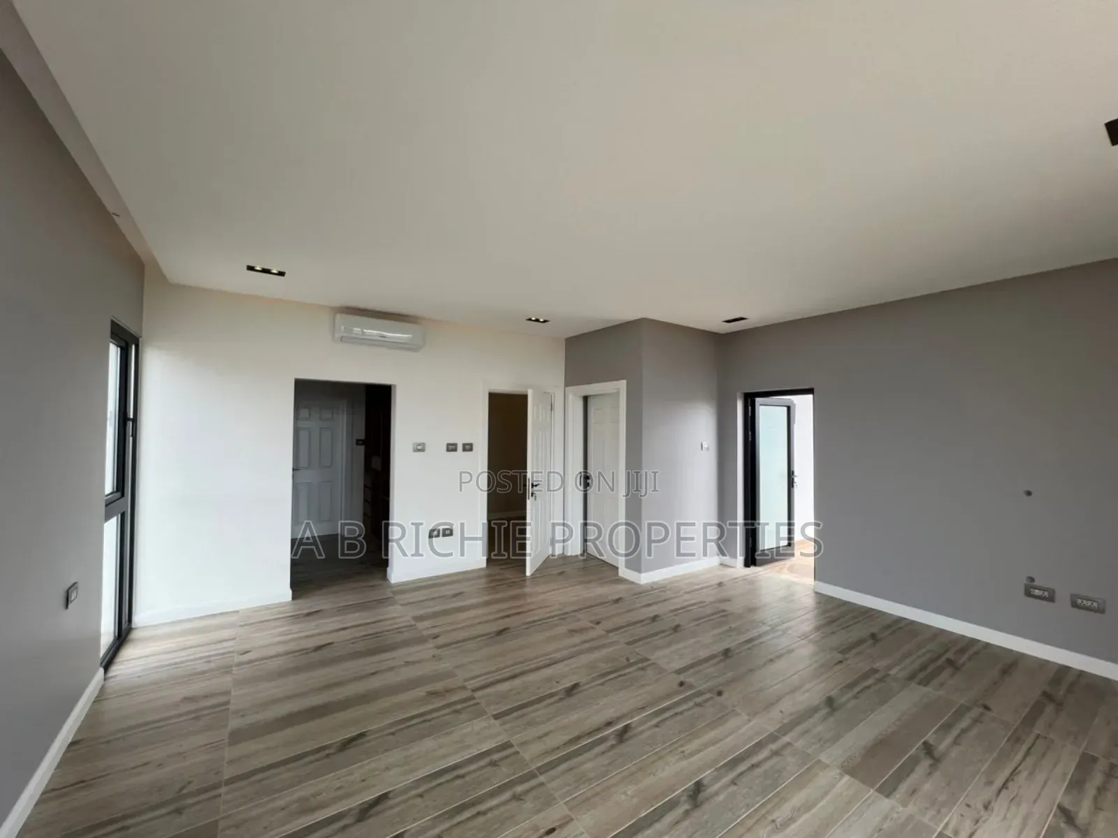 4bdrm House in Ab Richie Properties, Dzorwulu for sale