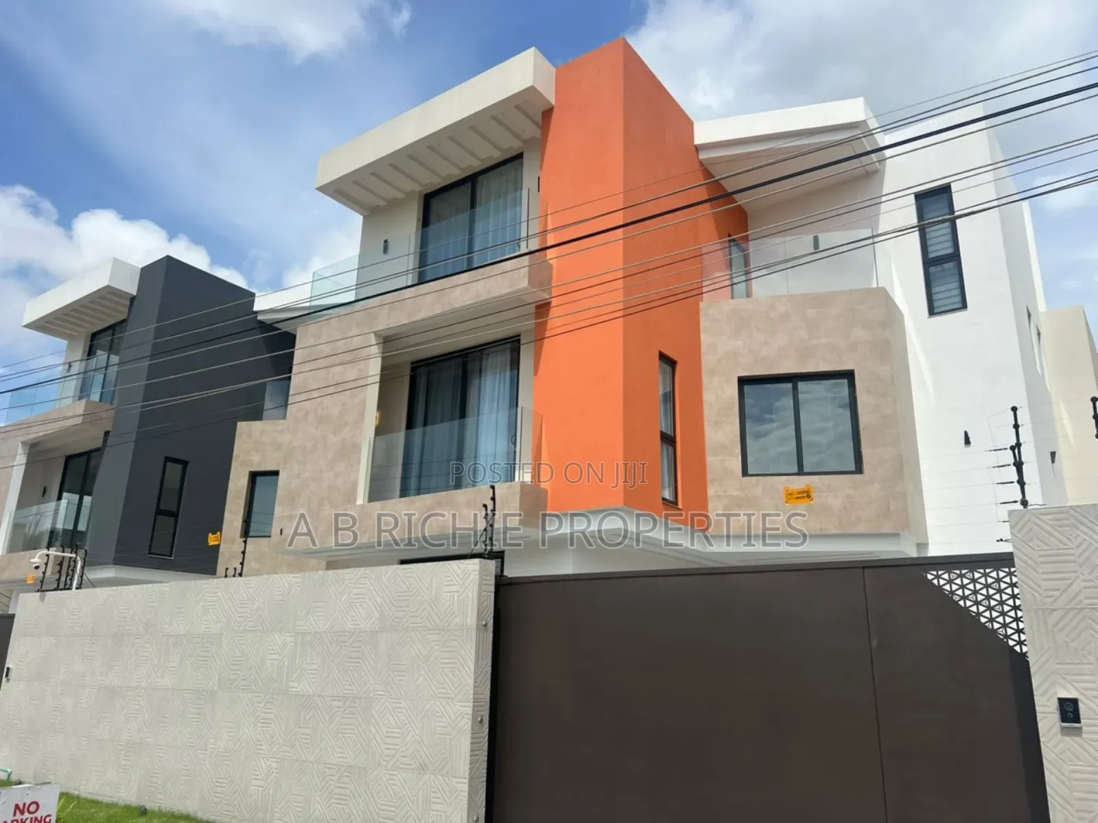 4bdrm House in Ab Richie Properties, Dzorwulu for sale