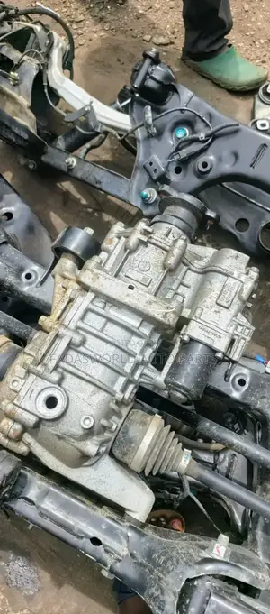 2017 Nissan Rogue Back Axle