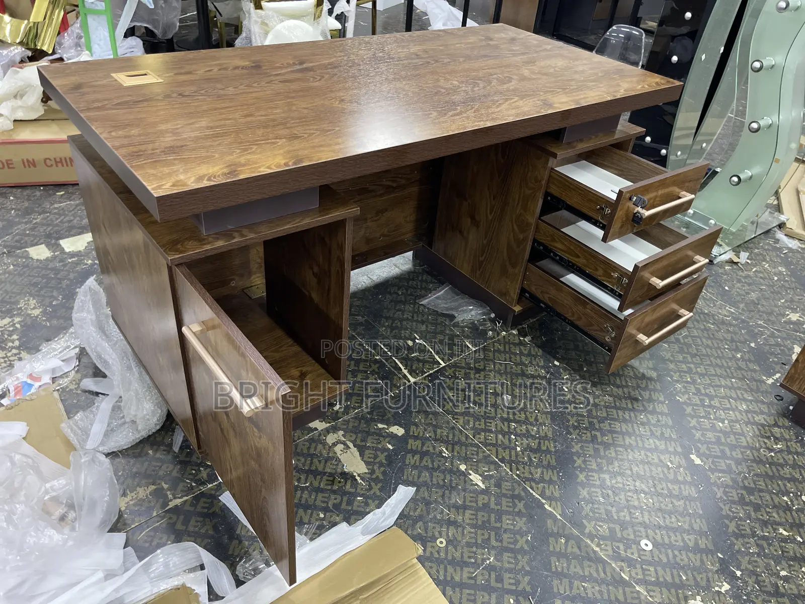 Quality Office Table/Desk