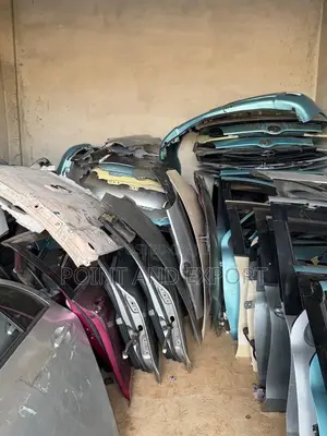 Toyota Vitz/ Sienta Parts for Sale