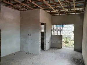 10bdrm House in Weija, Warehouse, Accra Metropolitan for sale
