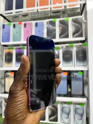 Apple iPhone 16 128 GB Pink