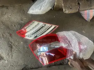 Mercedes Benz C250 Taillight Cover Z