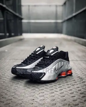 Nike Air Shox R4 Black Metallic Silver