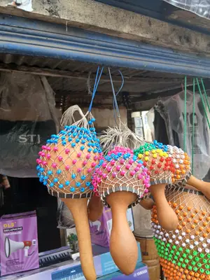 Local Maracas