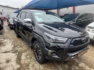 Toyota Hilux 2021 Black