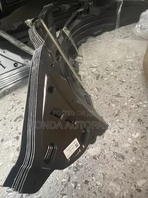 Honda CRV 2017,2018,2019 Front Fender Linner Pair.