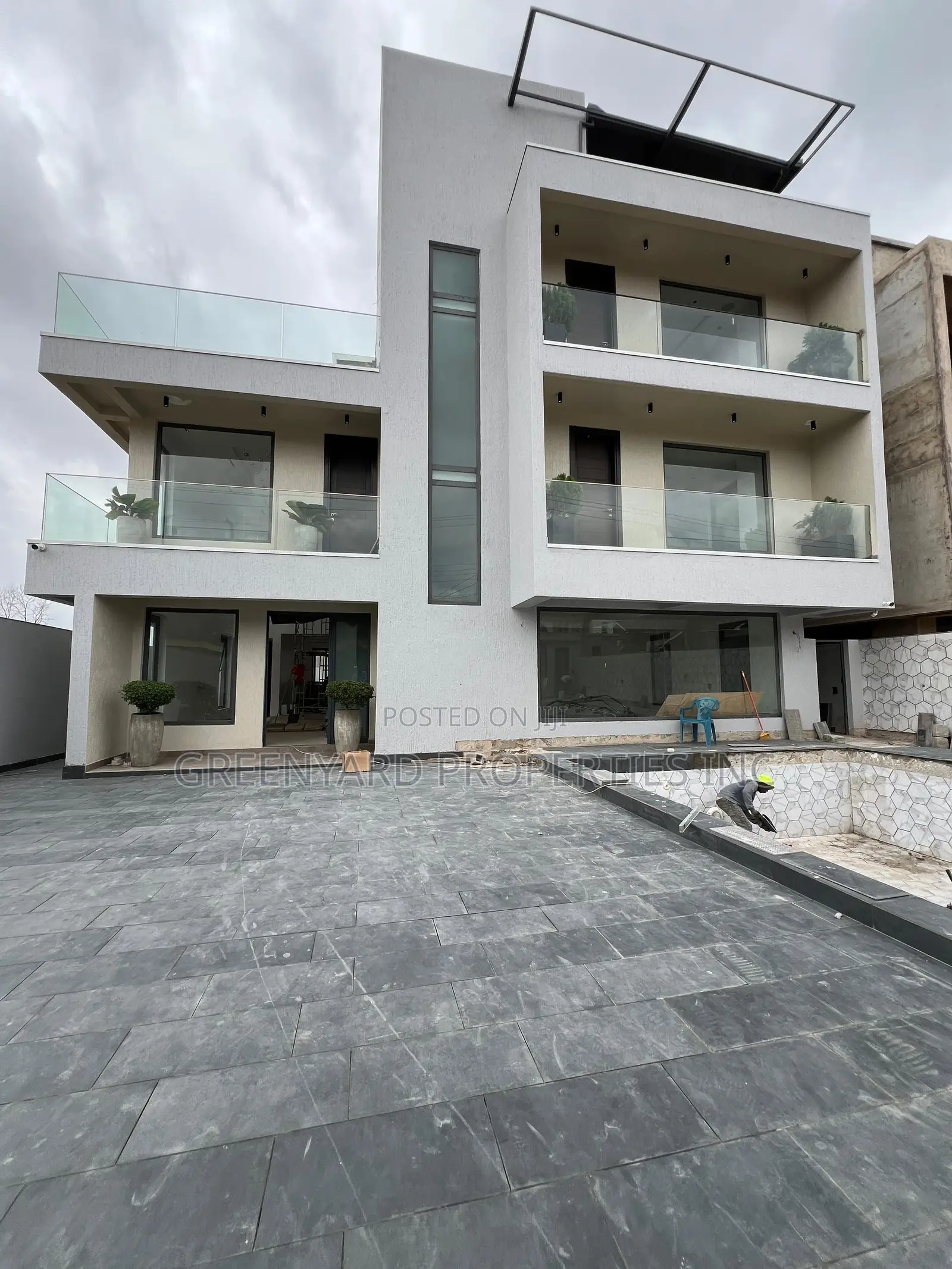 5bdrm House in Adjiringanor, East Legon for sale