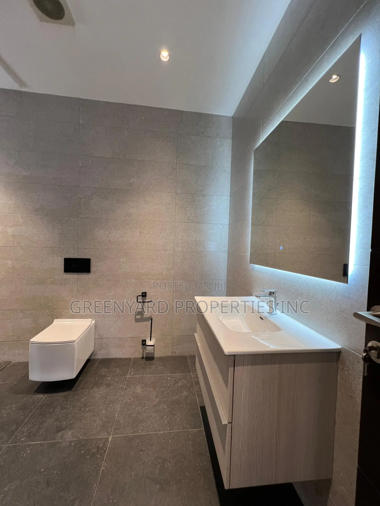 5bdrm House in Adjiringanor, East Legon for sale