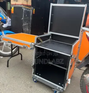 18u Amplifier Rack (Flight Case)