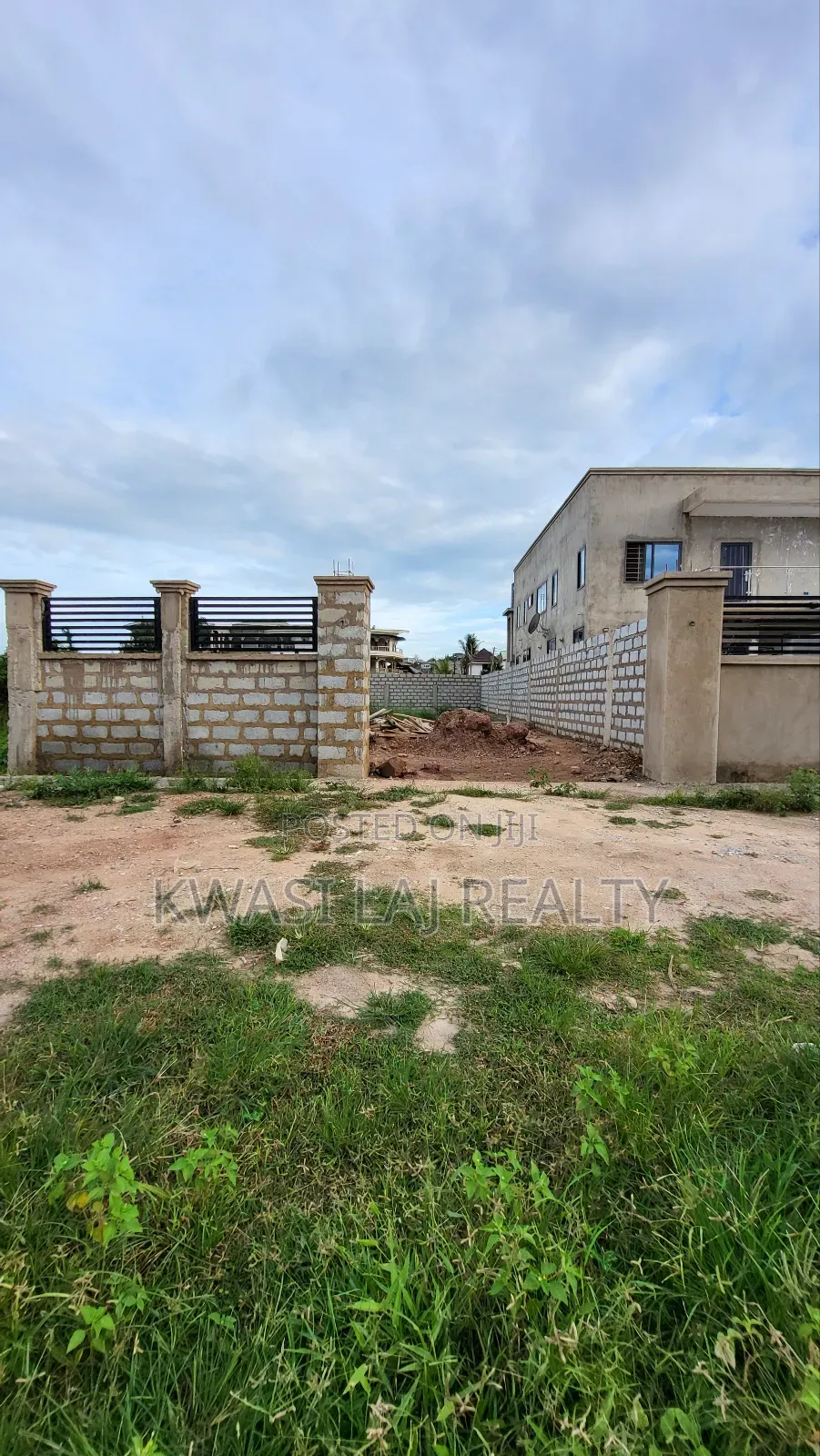 Fenced Land for Sale at Old Barrier