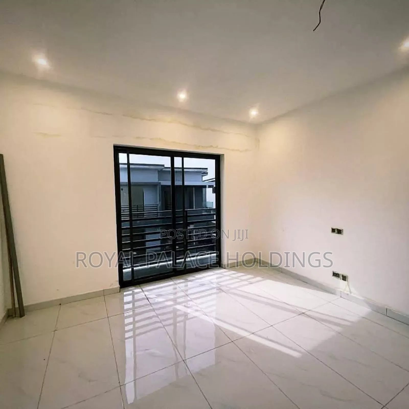 3bdrm Duplex in Haatso for sale