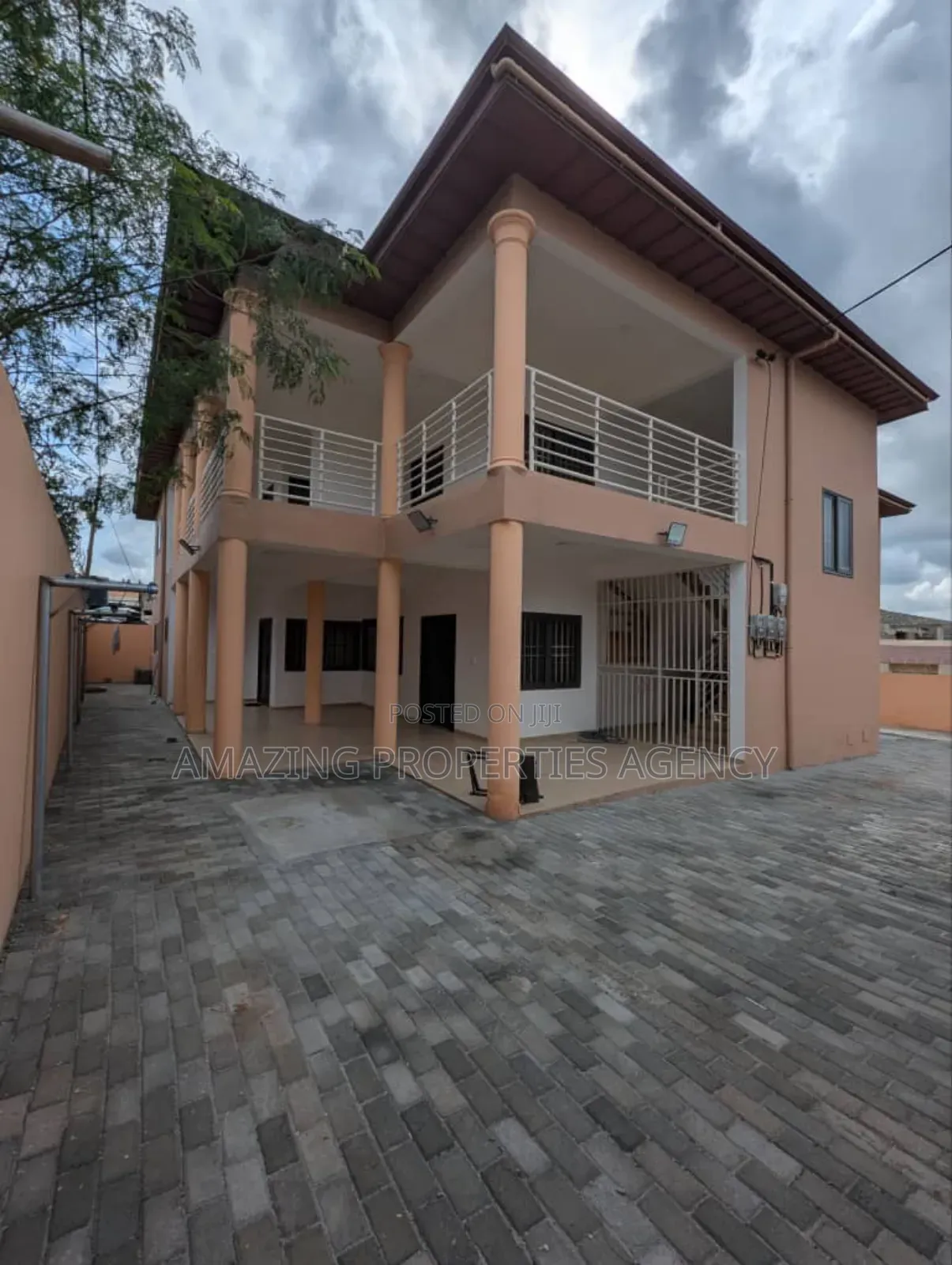 4bdrm House in Cantonments for sale