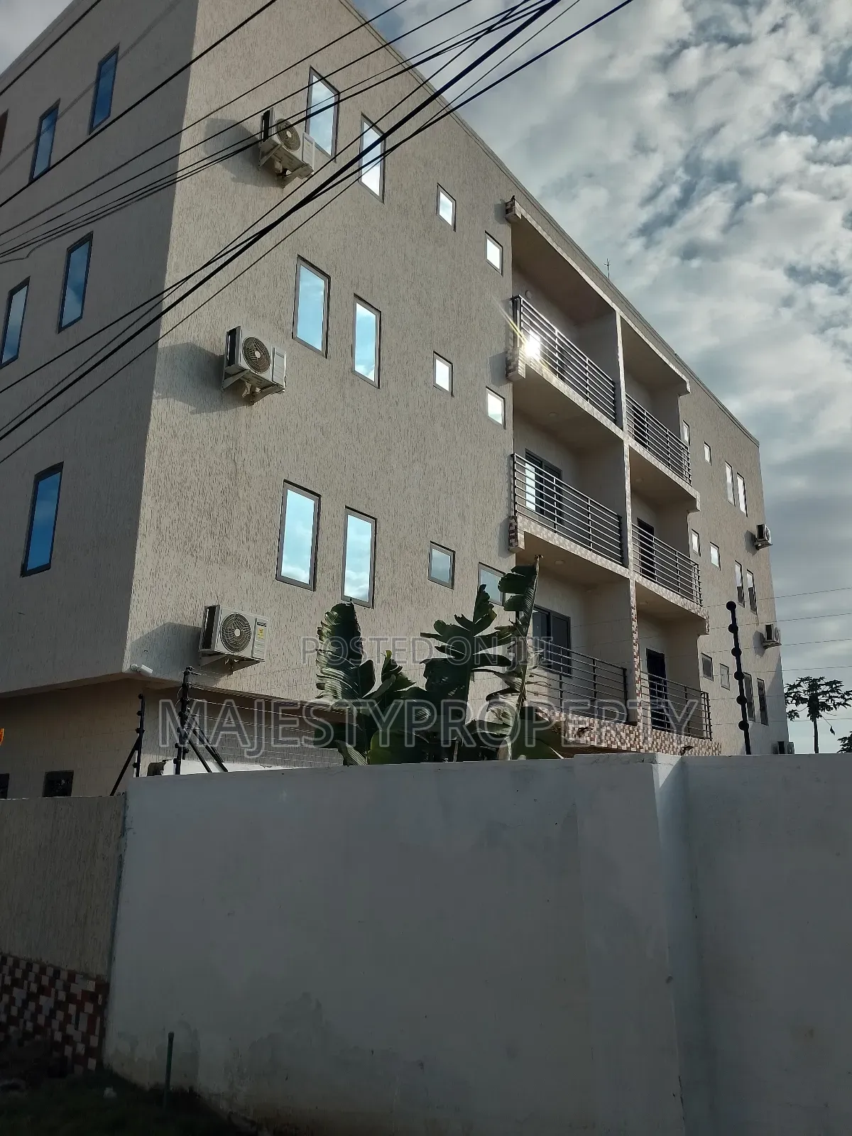 2bdrm Apartment in Tseaddo, Accra Metropolitan for rent