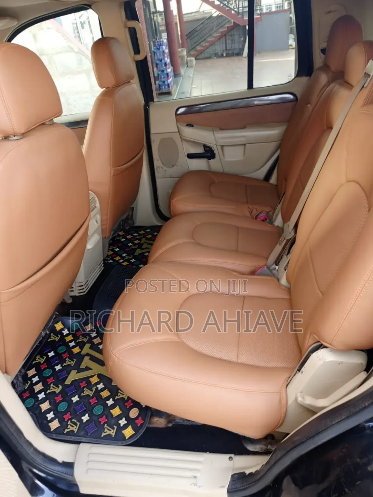 Ford Explorer Limited 4dr 4x4 (4.0L 6cyl 5A) 2010 Black
