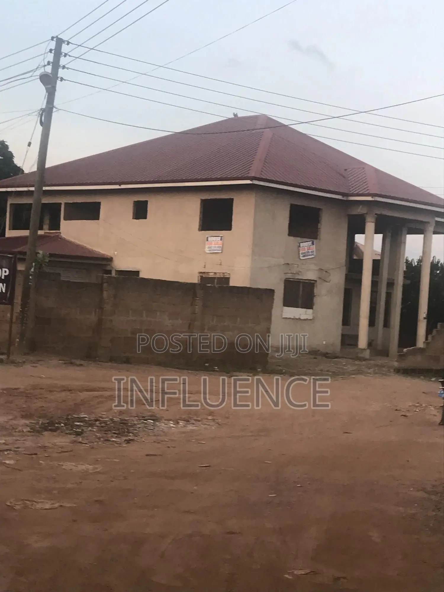 5bdrm House in New Legon, Lakeside for sale