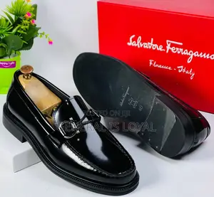 Salvatore Ferragamo Men’S Leather Laceless Shoe