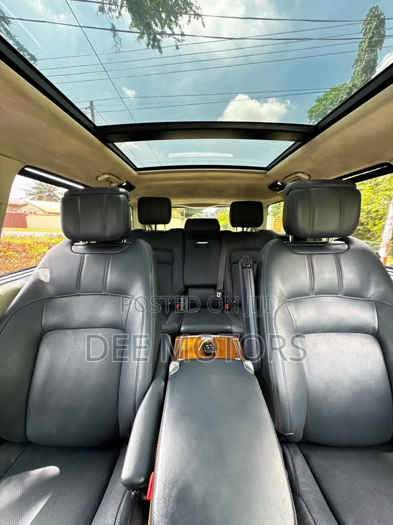 Land Rover Range Rover Vogue 2019 White