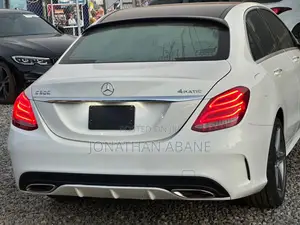 Mercedes-Benz C300 2016 White
