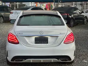 Mercedes-Benz C300 2016 White