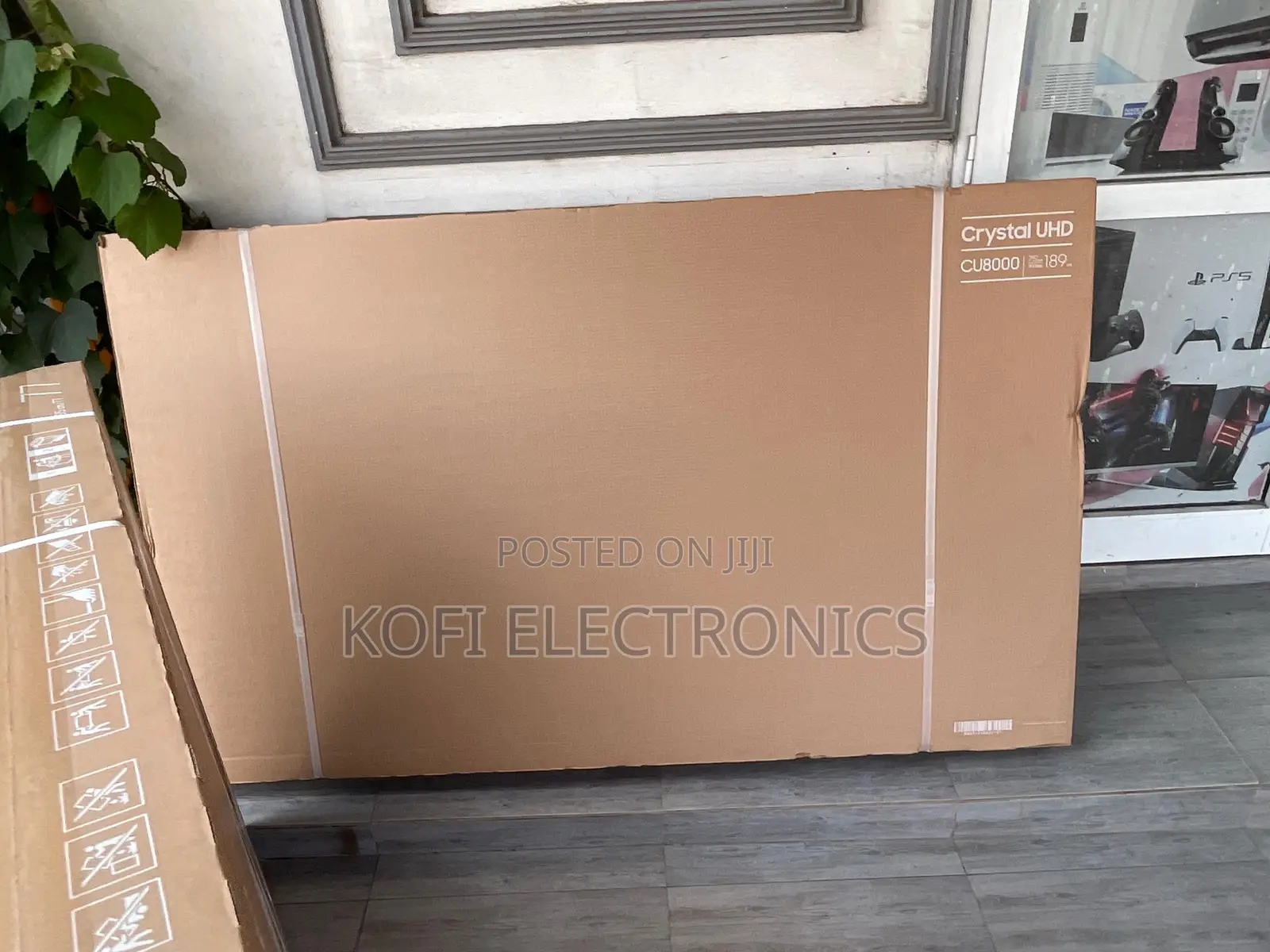 Transform Your Living Room With Samsung 75-Inch Crystal Uhd Tv