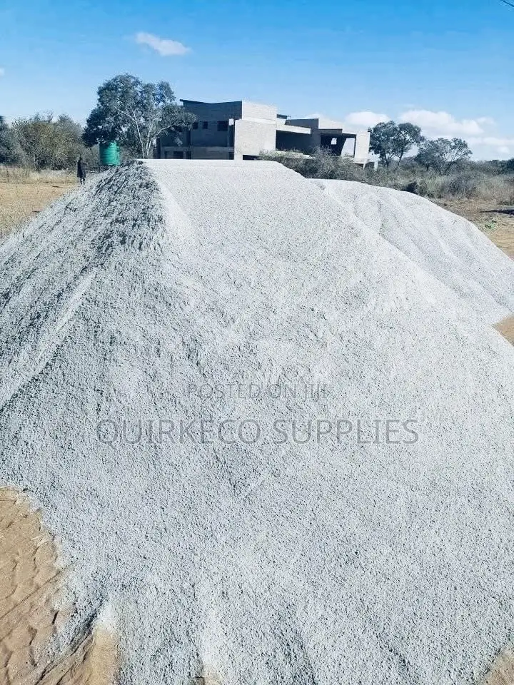 Quarry Chippings and Chippings Quarry Stones and Dust