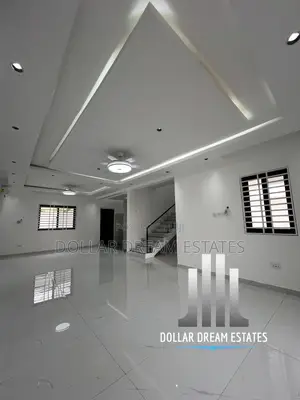 3bdrm Townhouse/Terrace in Adjiriganor for sale