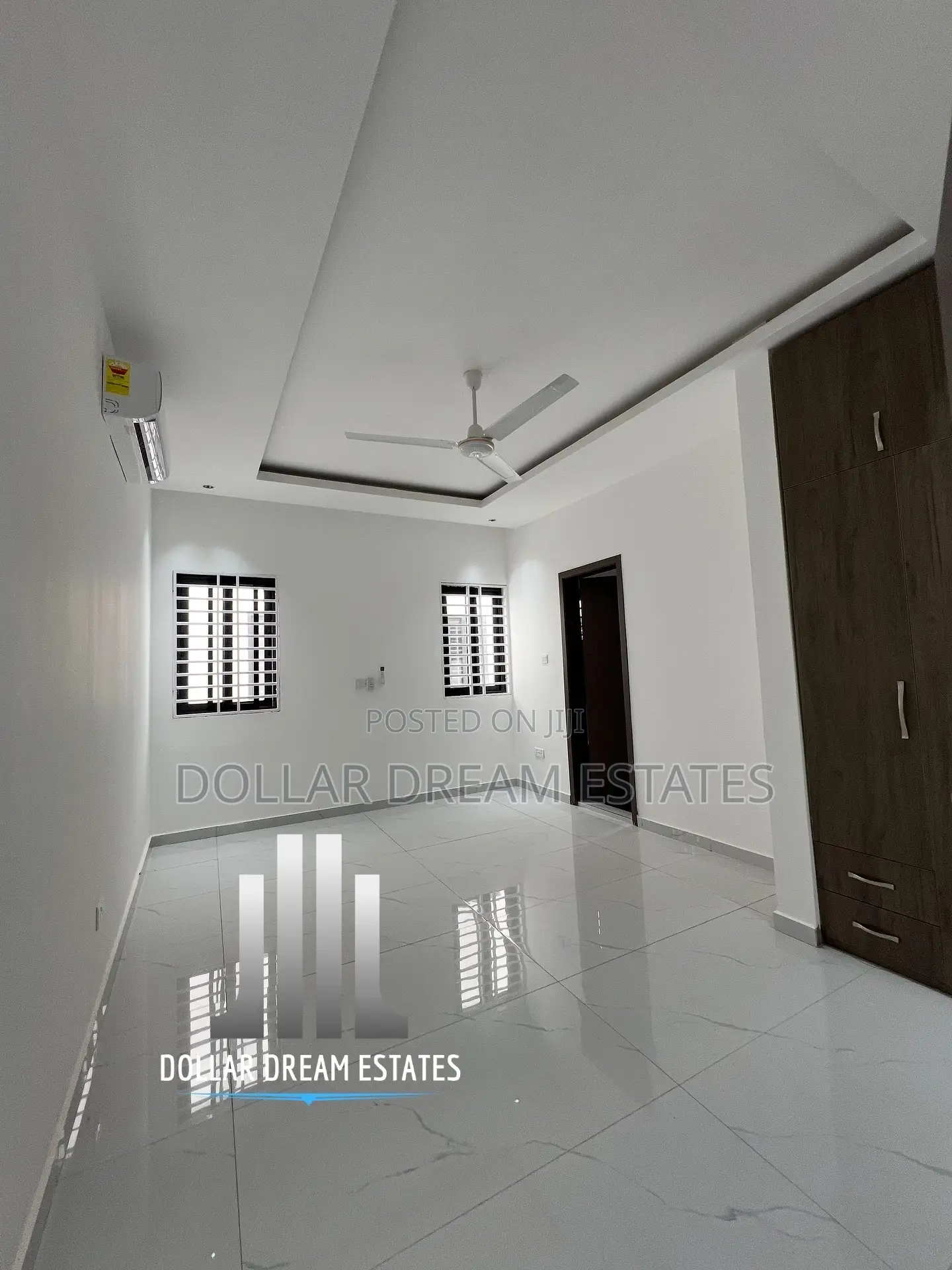 3bdrm Townhouse/Terrace in Adjiriganor for sale