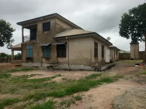 5bdrm House in Aputuogya Abijan, Kumasi Metropolitan for sale