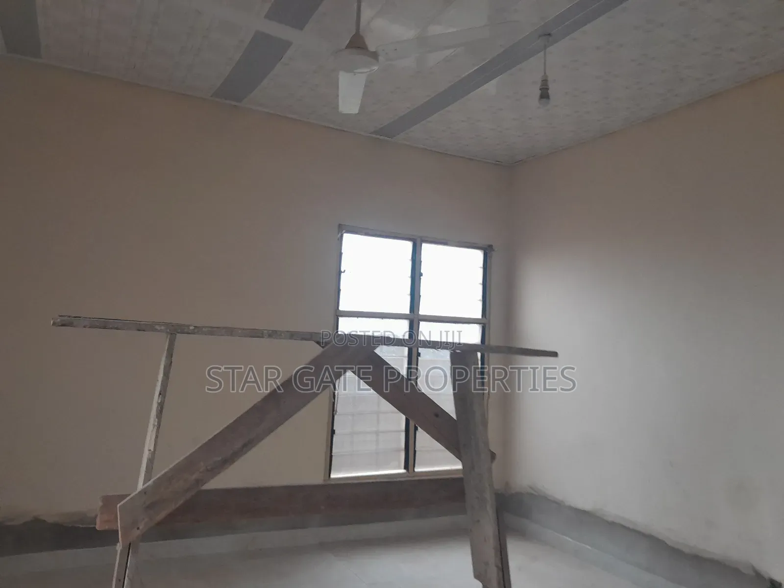 5bdrm House in Aputuogya Abijan, Kumasi Metropolitan for sale