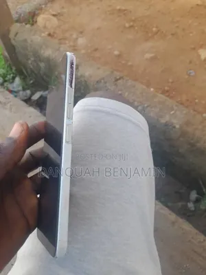 Tecno Spark 40 Pro 128 GB Silver