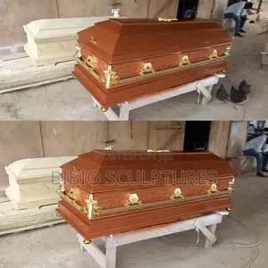 Classic Gloss-Brown Casket
