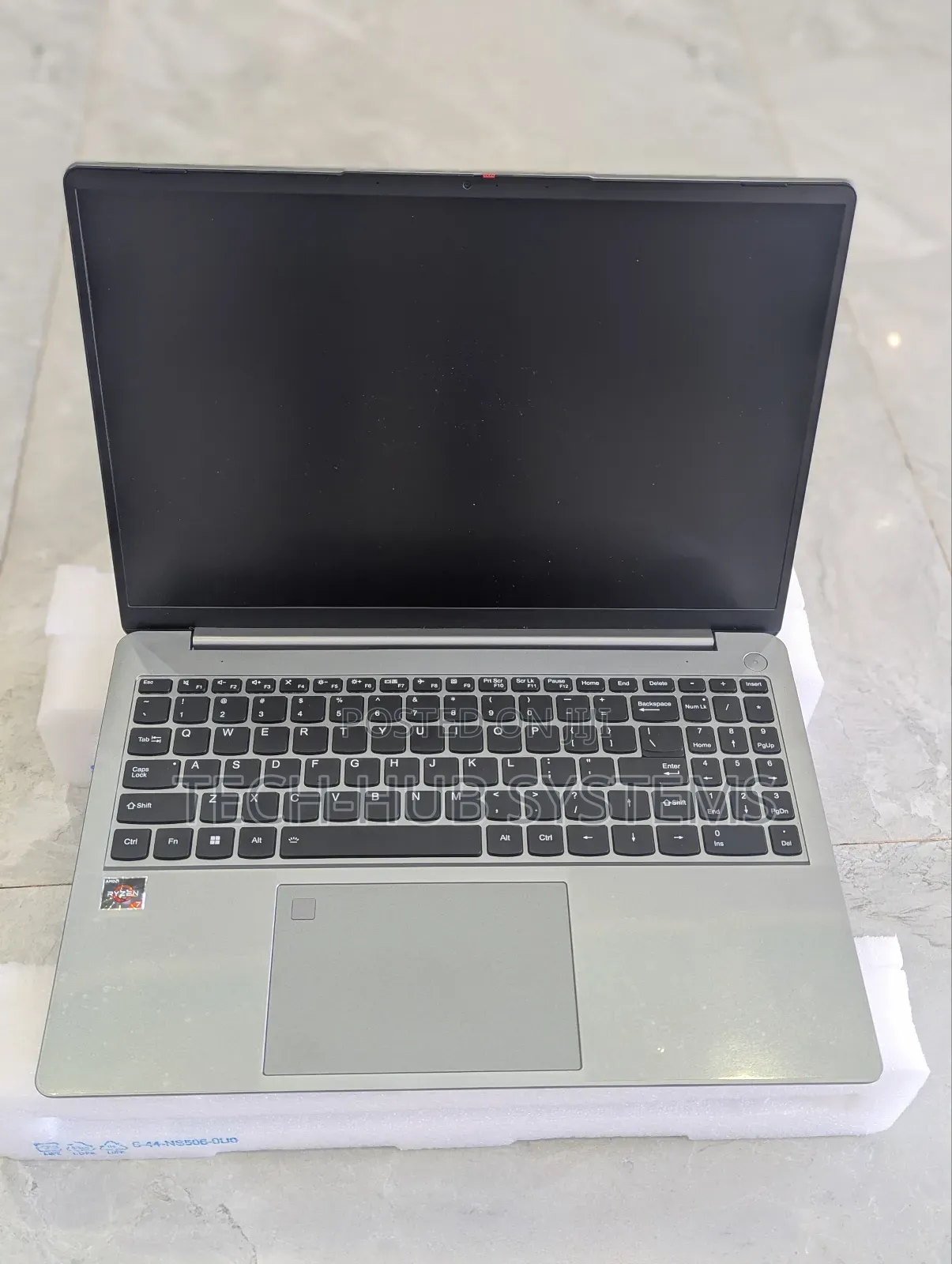New Laptop 16GB AMD Ryzen 7 SSD 512GB