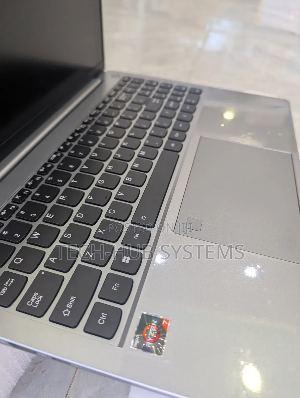 New Laptop 16GB AMD Ryzen 7 SSD 512GB